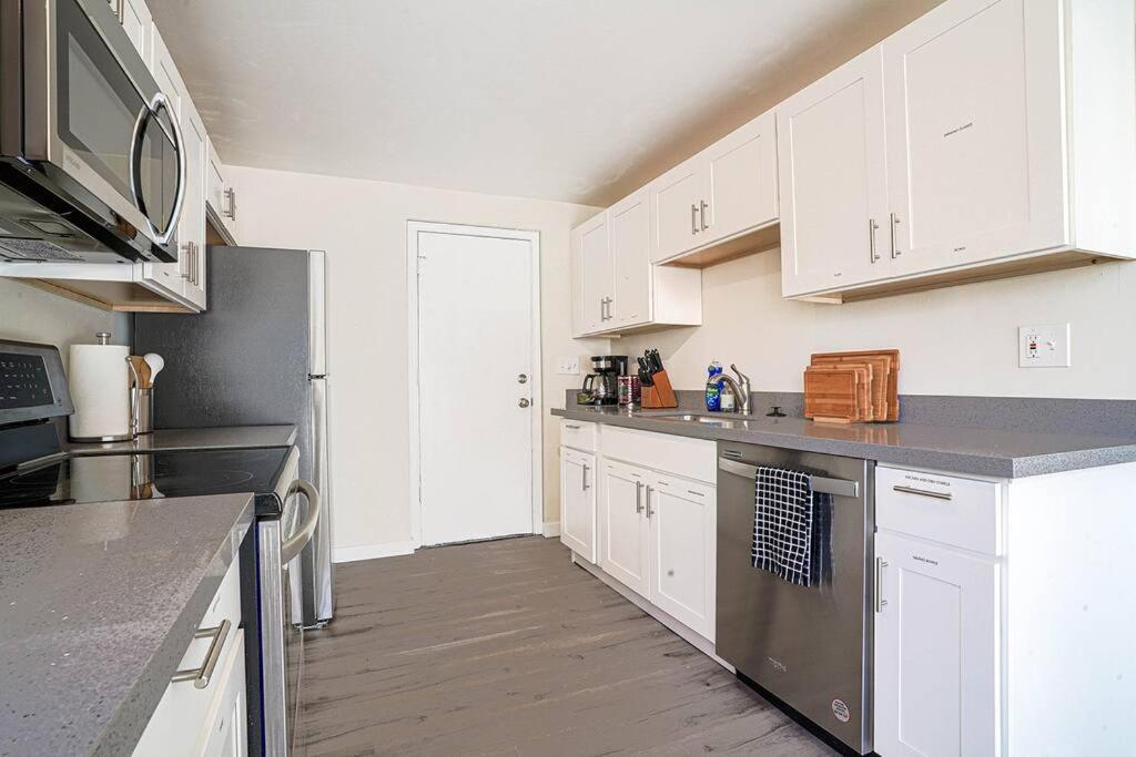 Spacious 4Br Home - 5 Min To Seatac Airport エクステリア 写真